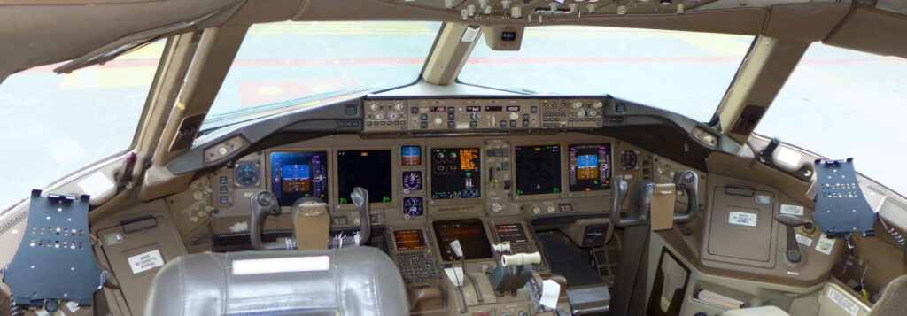 B777 Cockpit iPad