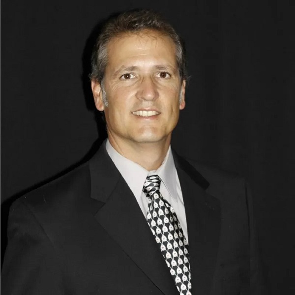 Alex J. Rodrigo