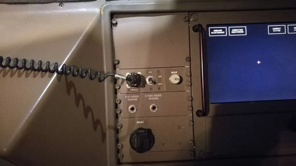 Boeing 777 FO IPS Control Panel